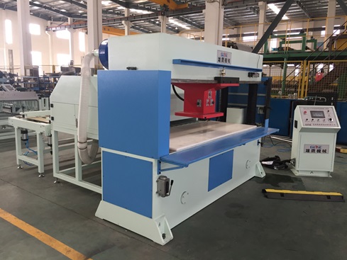 XYJ－1/50  砂紙玻纖網(wǎng)片自動裁切機