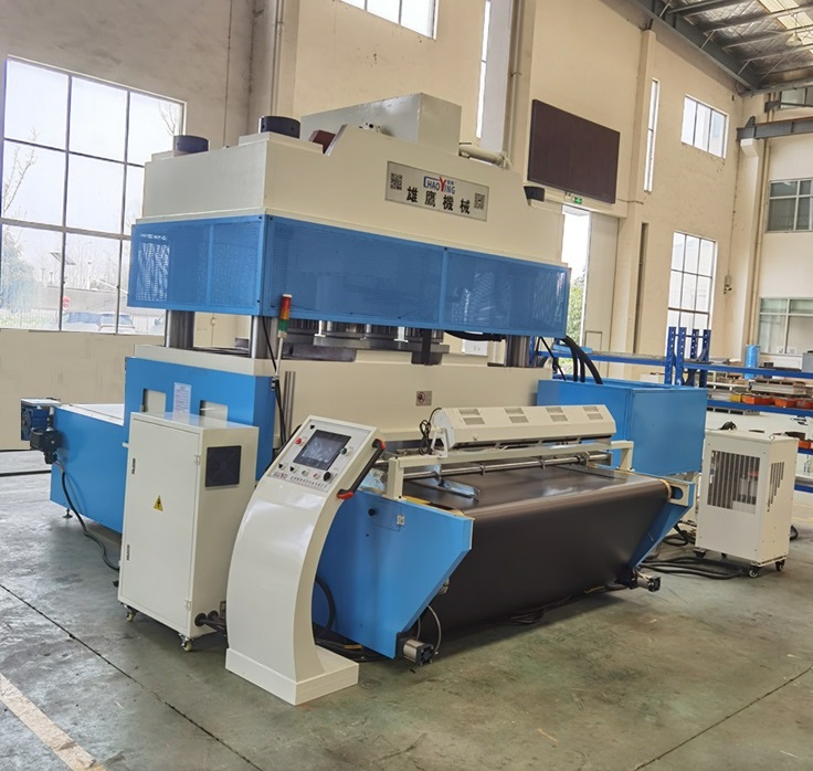 XYJ－3/1000 彈性地板模壓裁斷機(jī)