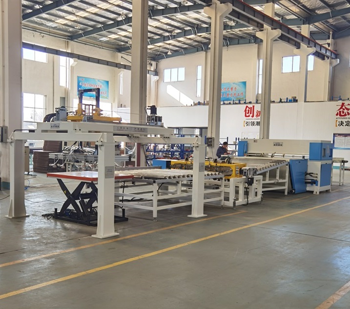 XYJ－3 自動(dòng)裁切生產(chǎn)線